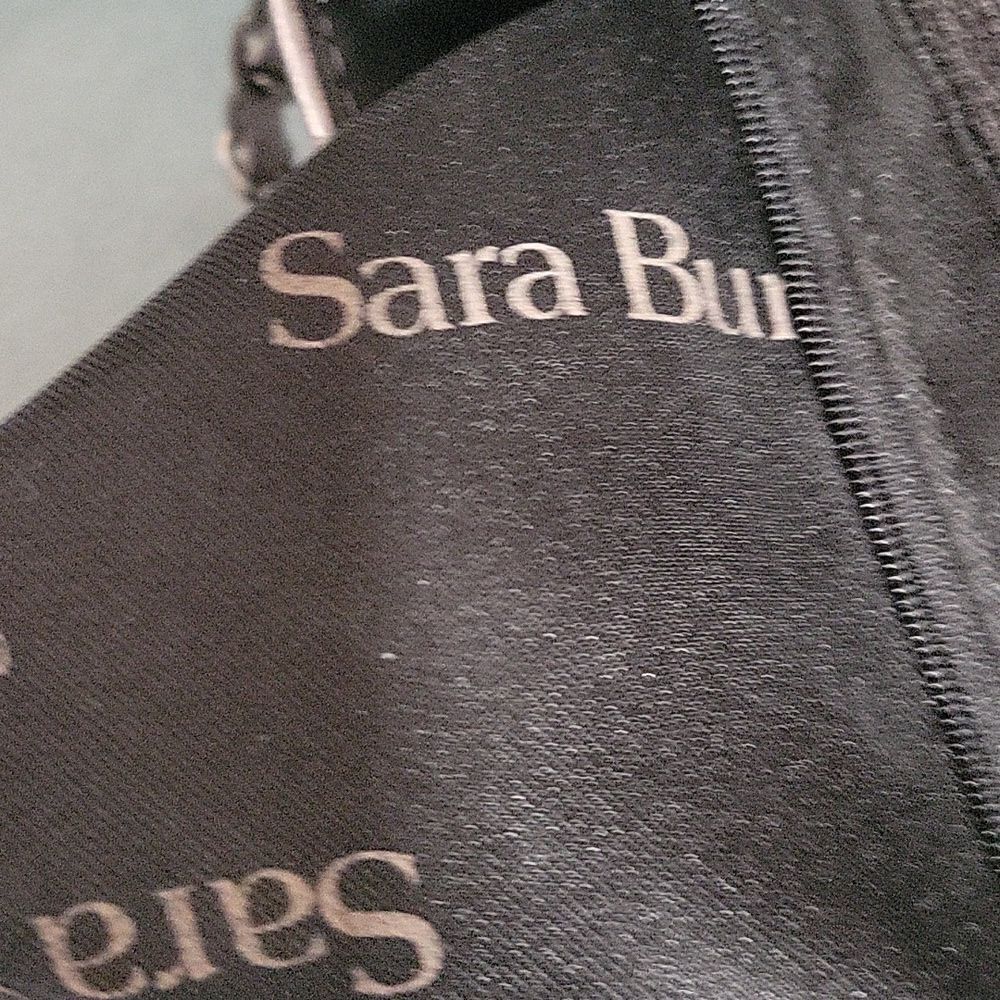 Metallic leather bag. - Picture 11 of 12